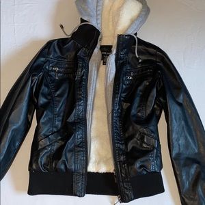 Cropped Leather Jacket